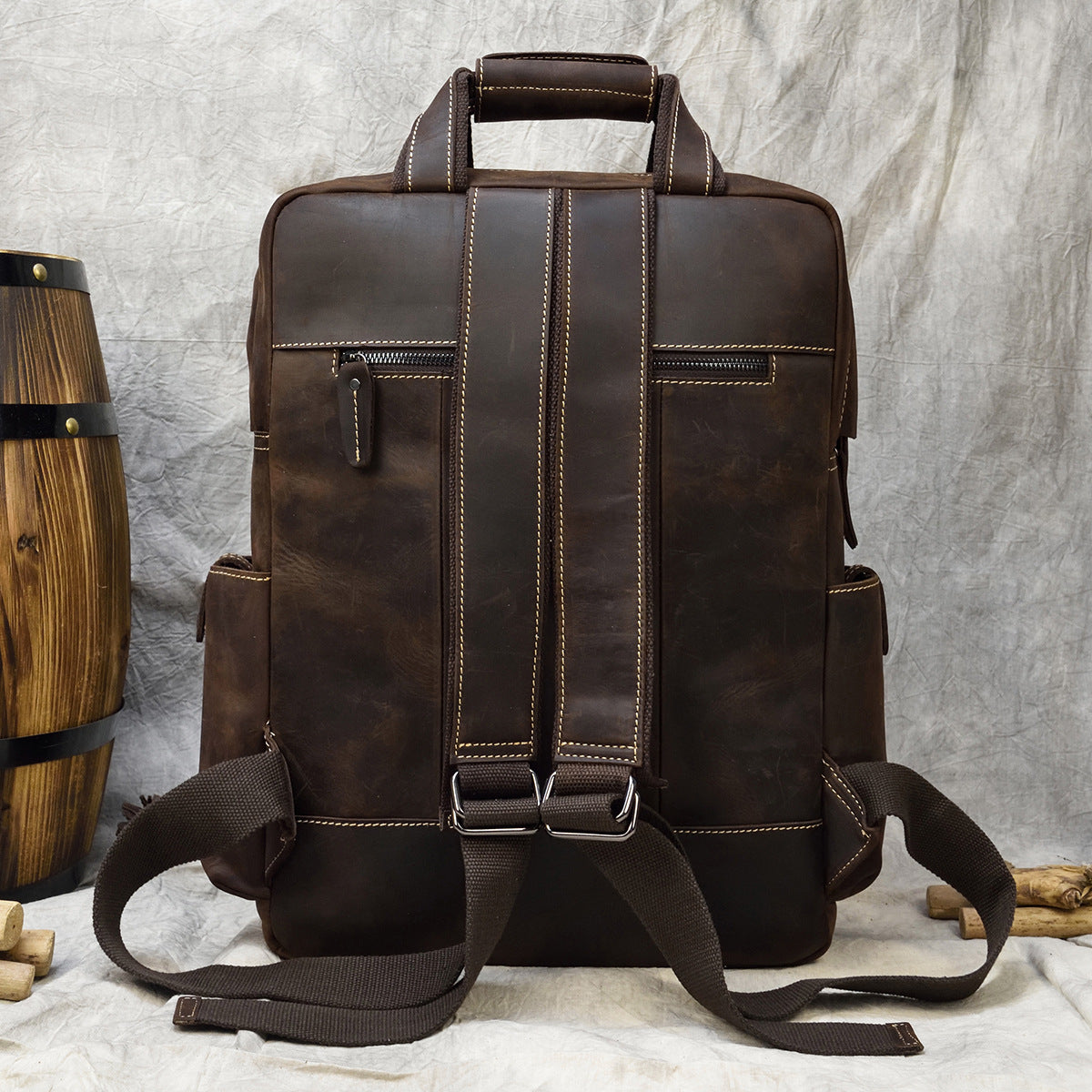 Grosses Leder-Outdoor-Rucksack – Bild 4 | LuxeStyle