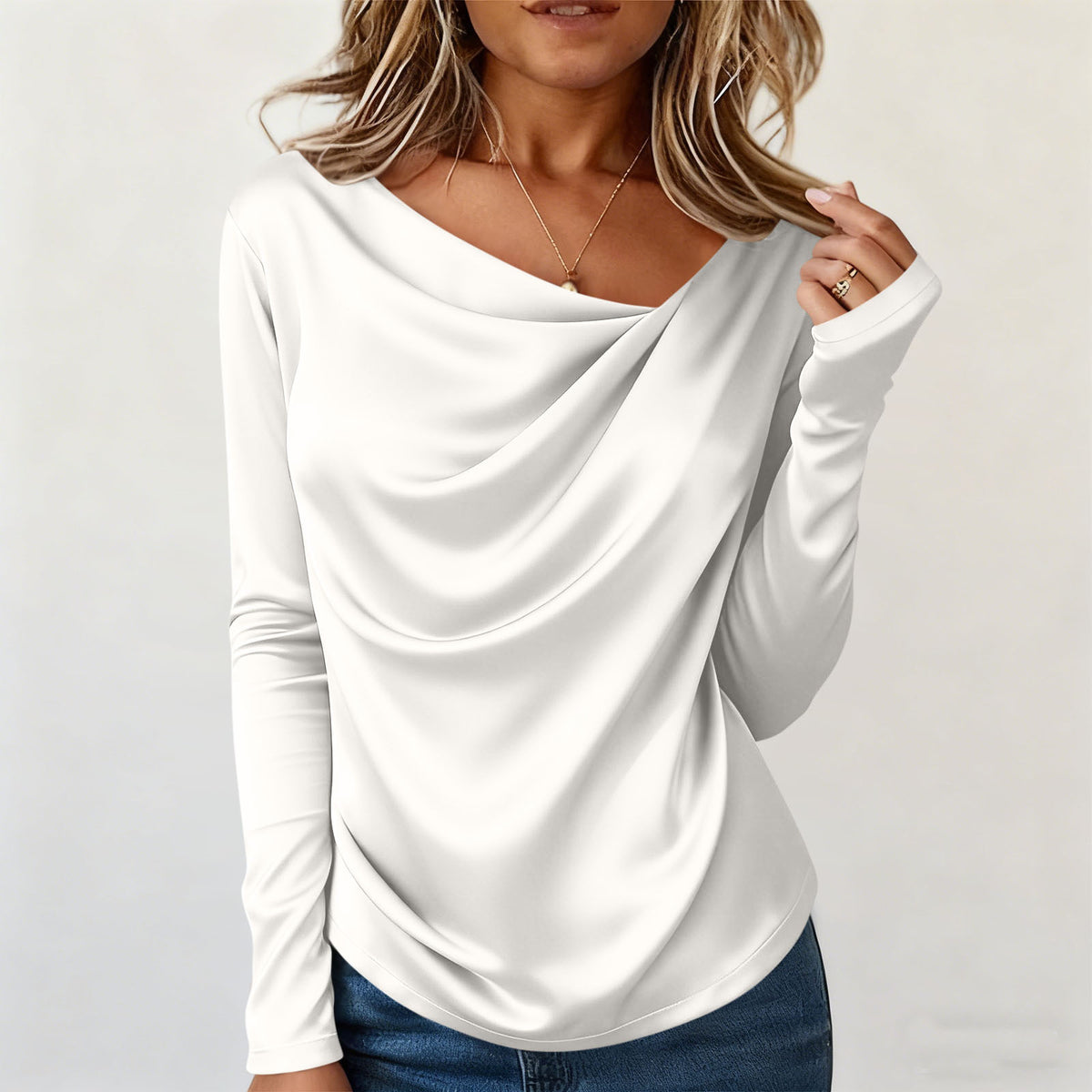 Satin-Bluse mit langen Ärmeln – Bild 5 | LuxeStyle