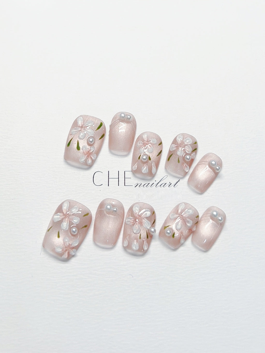 Blumen-Perlen Nagel-Set zum Aufkleben – Bild 7 | LuxeStyle