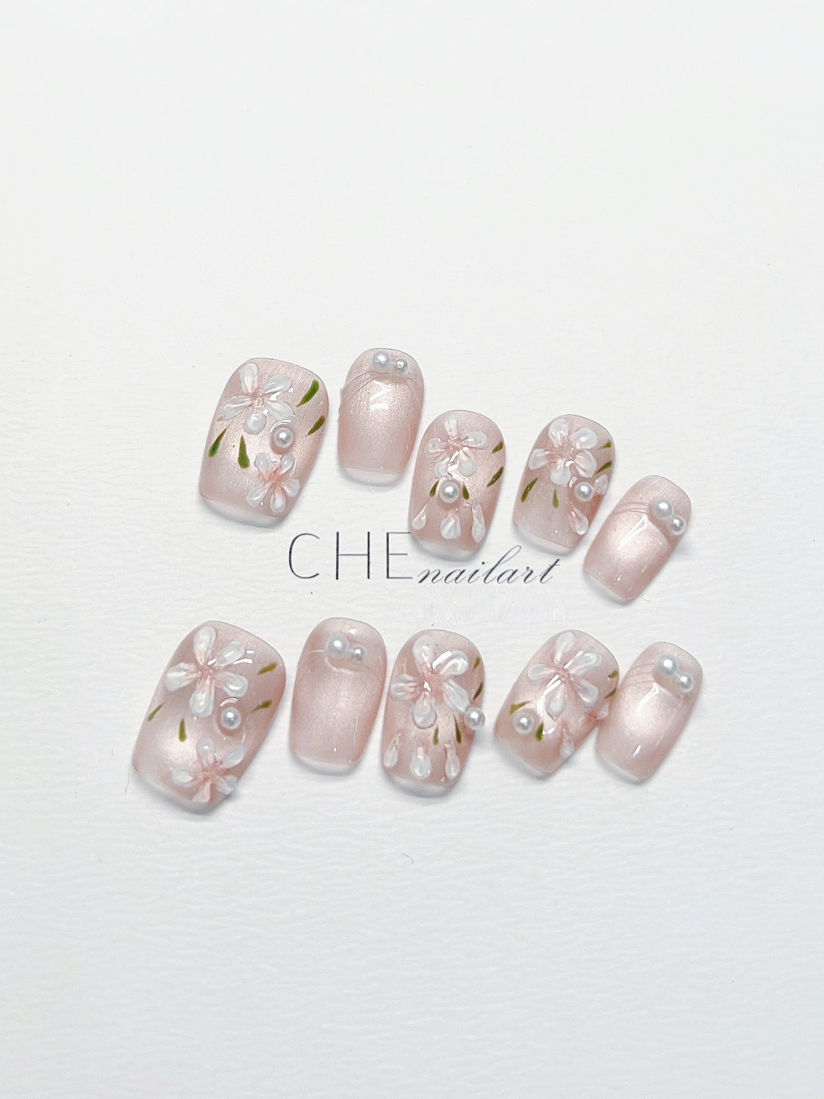 Blumen-Perlen Nagel-Set zum Aufkleben – Bild 7 | LuxeStyle
