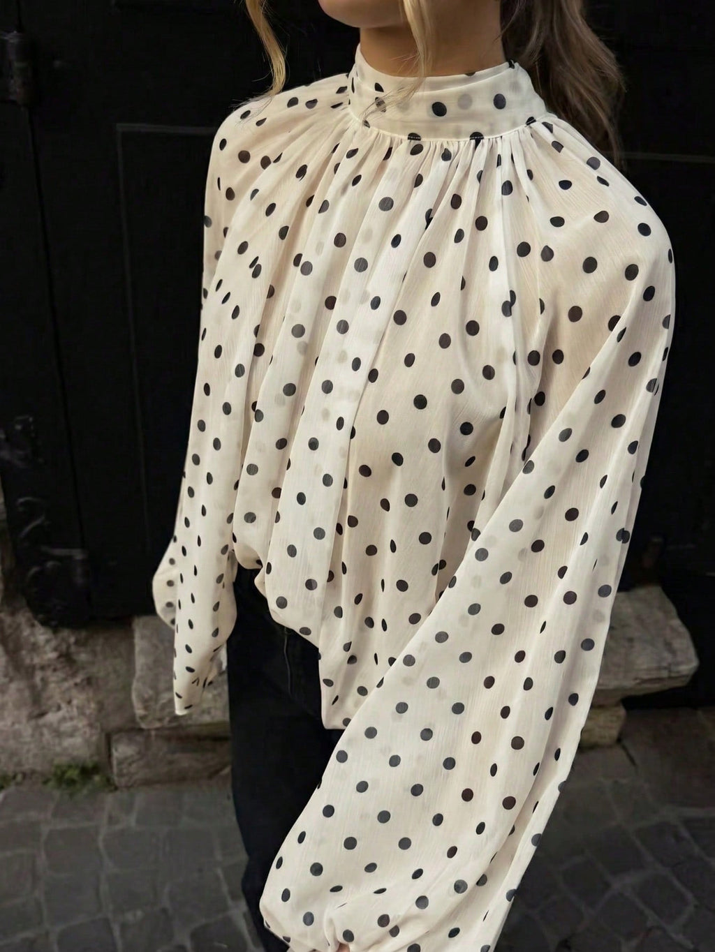 Retro Polka-Dot Langarmshirt mit Stehkragen