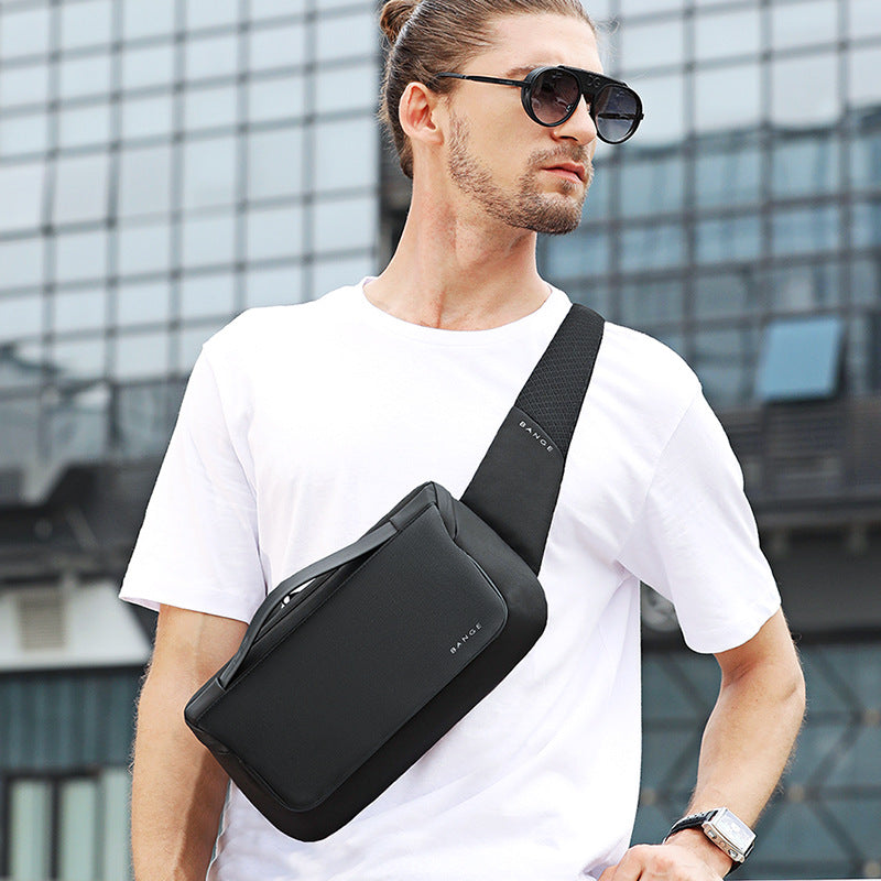 Männer-Backpack mit wasserfestem Brustbeutel – Bild 4 | LuxeStyle