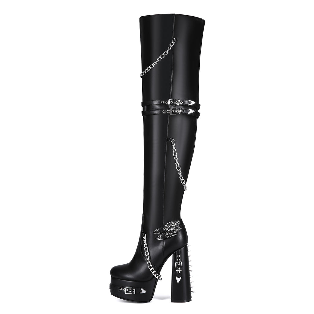 Overknee-Stiefel mit Chunky-Absatz und Nieten