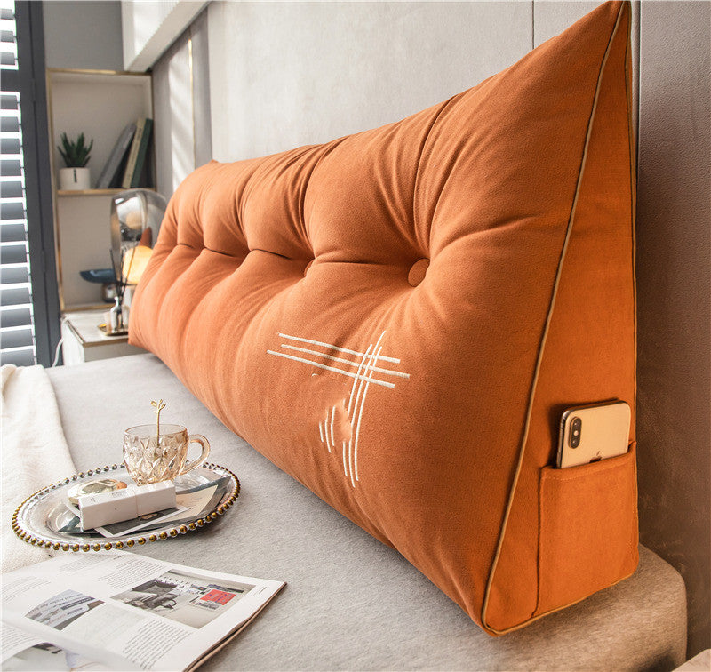 Pillow Soft Dreieckiges Rückenkissen für Sofas – Bild 9 | LuxeStyle