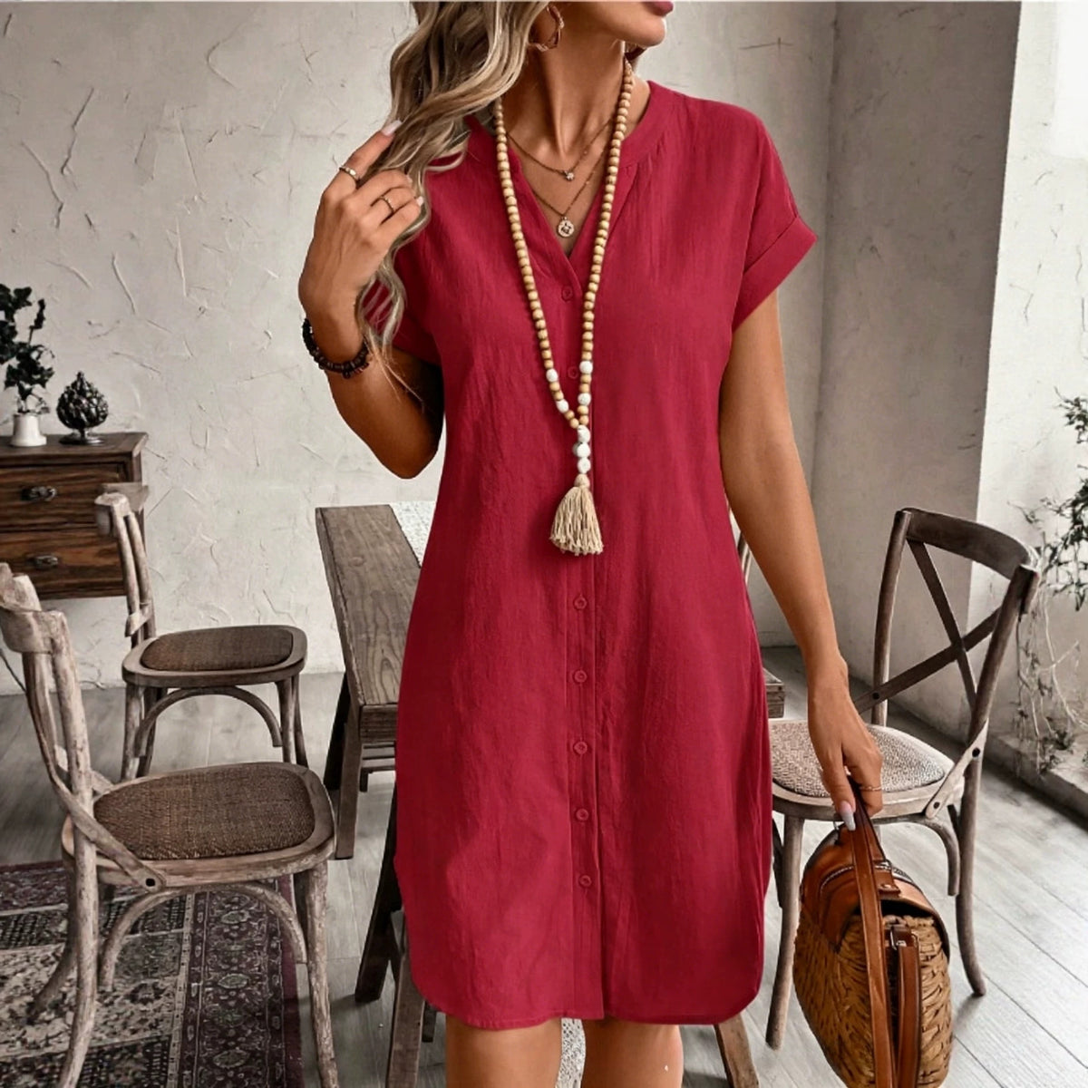 Elegantes Midi-Kleid mit V-Ausschnitt – Bild 7 | LuxeStyle