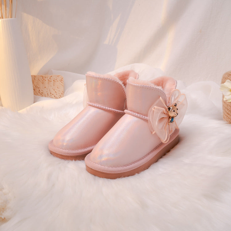 Kinderlaufschuhe mit Laserlederoberfläche | LuxeStyle