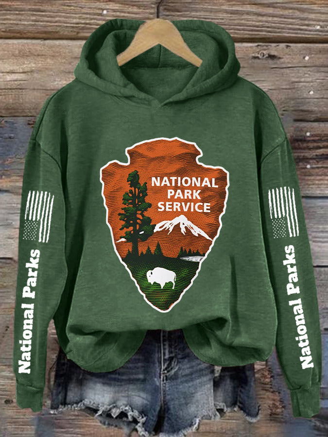 Kapuzen-Sweatshirt mit Berg- und Waldmotiv