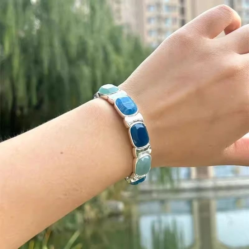 Retro Armband mit blauem Saphir – Bild 4 | LuxeStyle