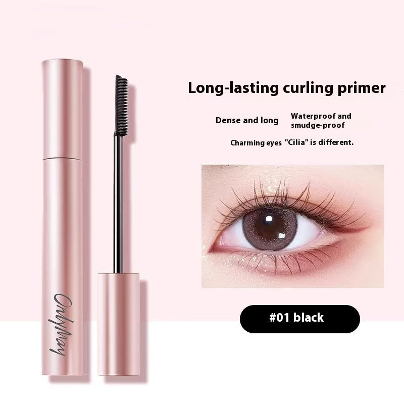 Mascara Wasserfest Lang & Schwungvoll – Bild 4 | LuxeStyle