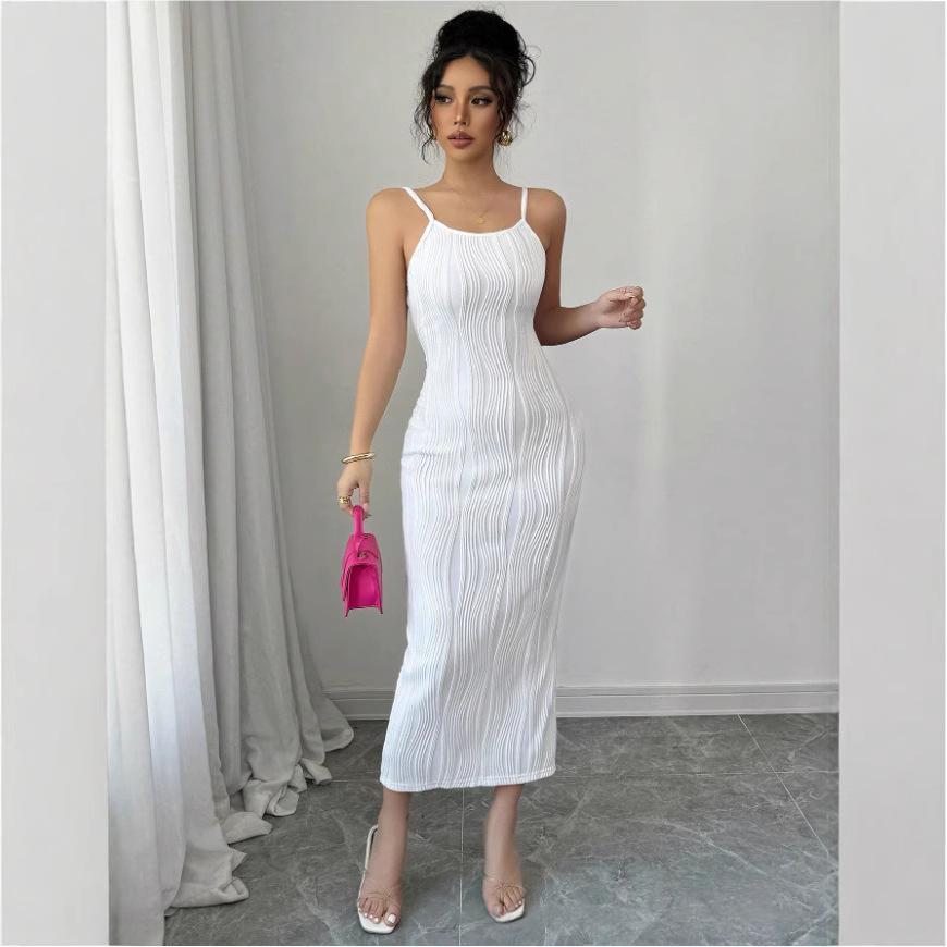 Rückenfreies Maxi-Kleid mit Schlitz