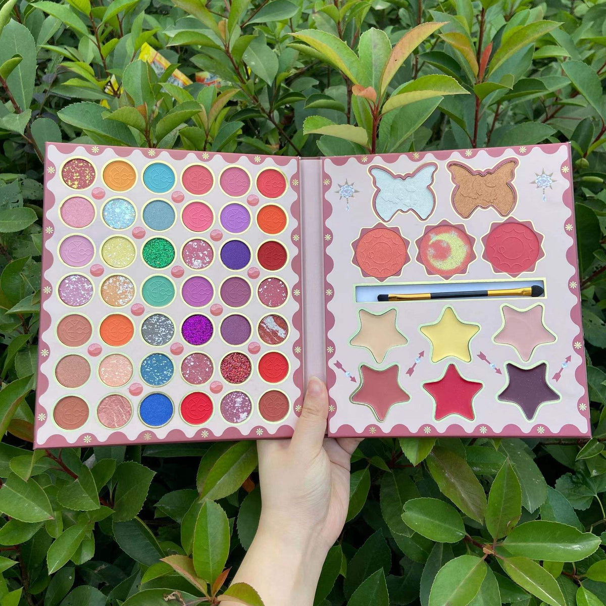 Lidschatten-Palette mit 48 Farben – Bild 5 | LuxeStyle