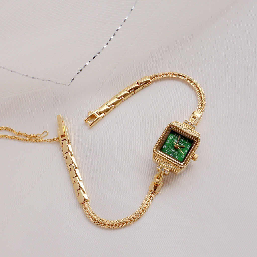 Retro-Armbanduhr mit feinem Band