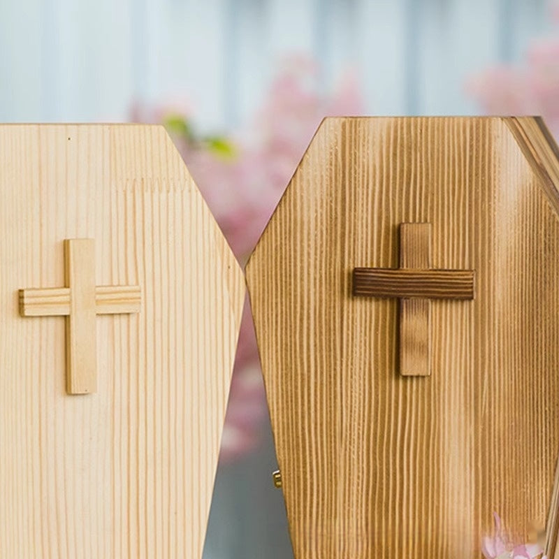 Urne für Tierasche – Kiefernholz mit Kreuz – Bild 9 | LuxeStyle