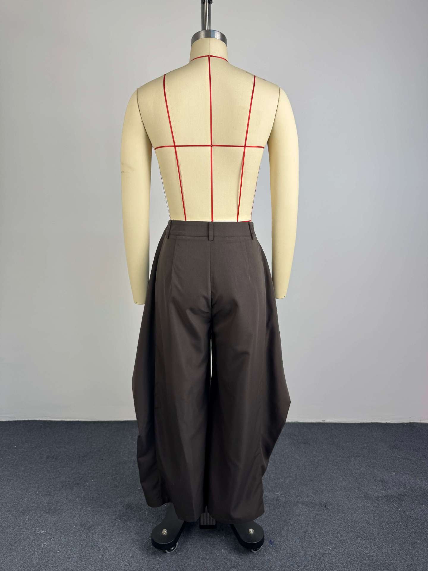 Asymmetrische Wide Leg Hose