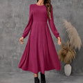 Elegantes Strickkleid mit Rundhals und langen Ärmeln