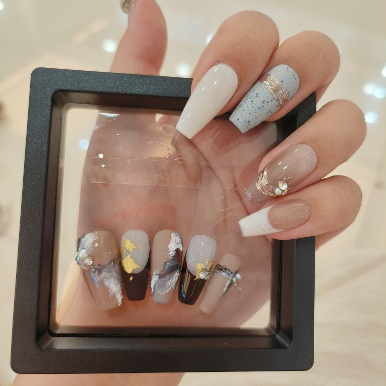 Warme Herbst-/Winter-Nagel-Patches mit Strass | LuxeStyle