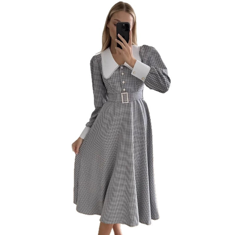 Retro-Kleid mit Reverskragen und Karomuster – Bild 1 | LuxeStyle