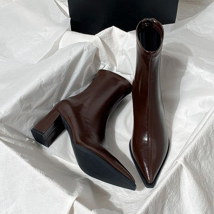 Retro-Ankle-Boots aus weichem Leder mit Reissverschluss