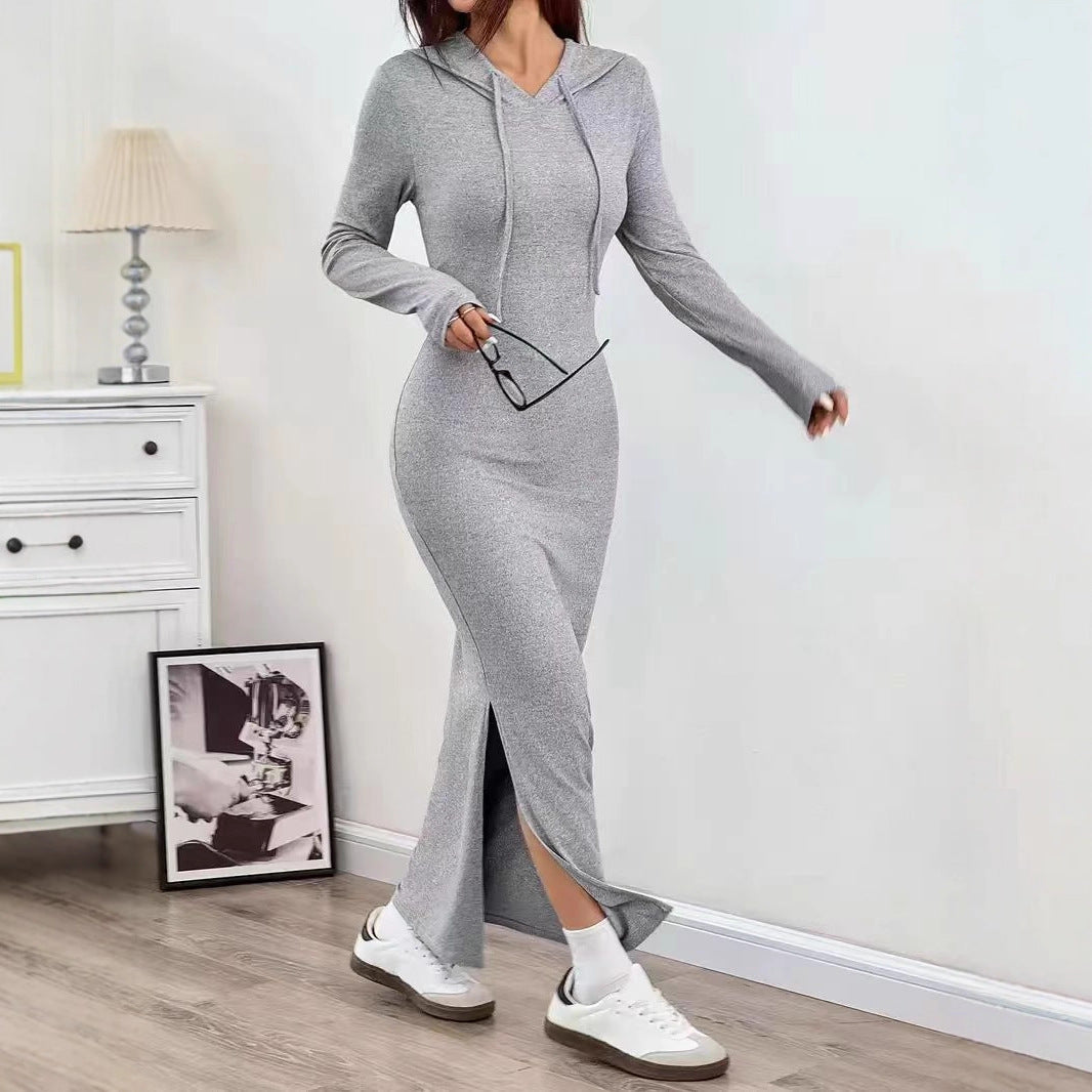 Elegantes Kleid mit Kapuze