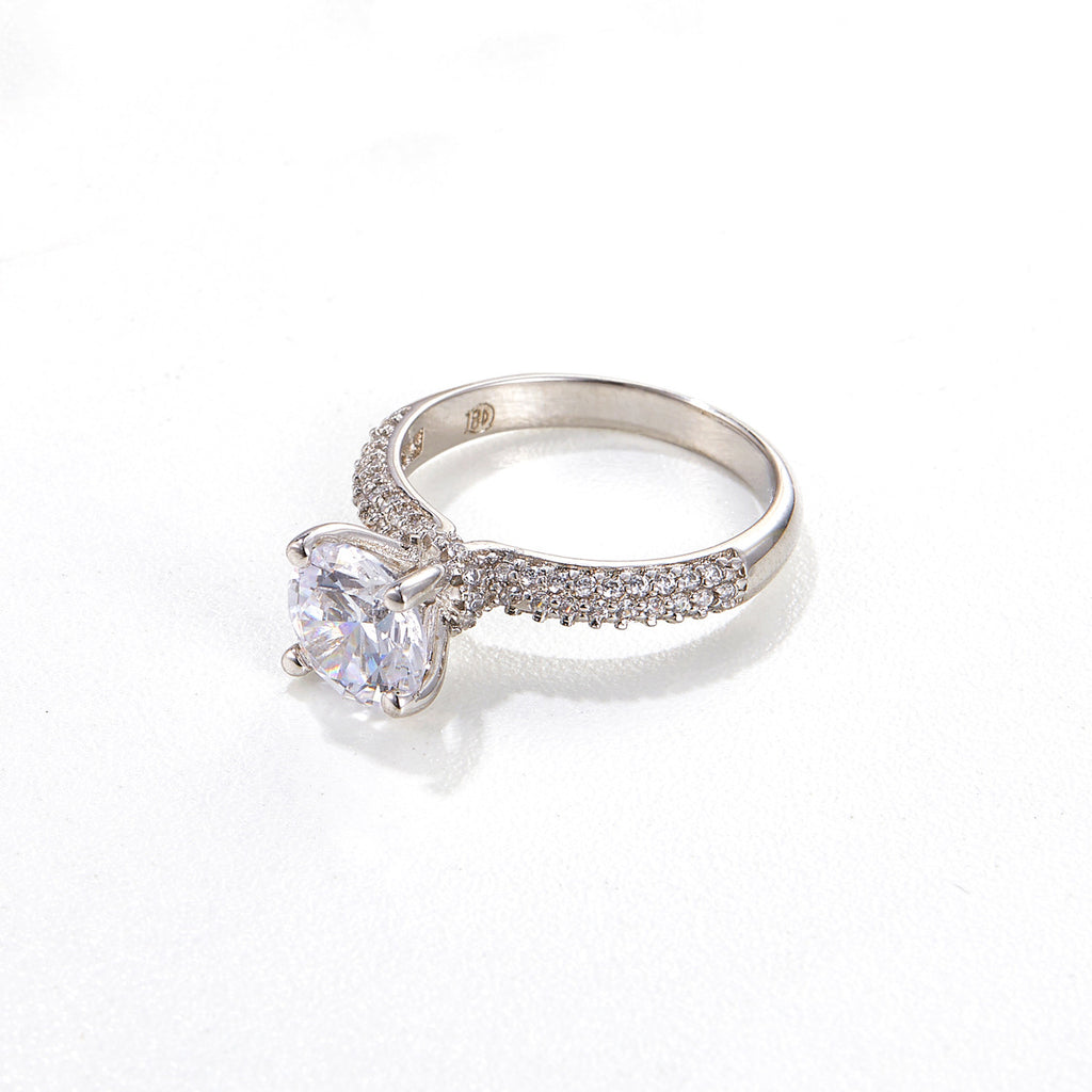 Eleganter Zirkonring im Old Money Stil