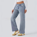 Asymmetrische Low-Rise Jeans mit Knopfleiste