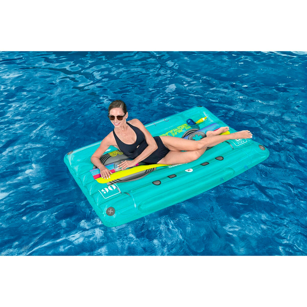 Retro Kassetten Luftmatratze – Cooler Style für Pool & Strand