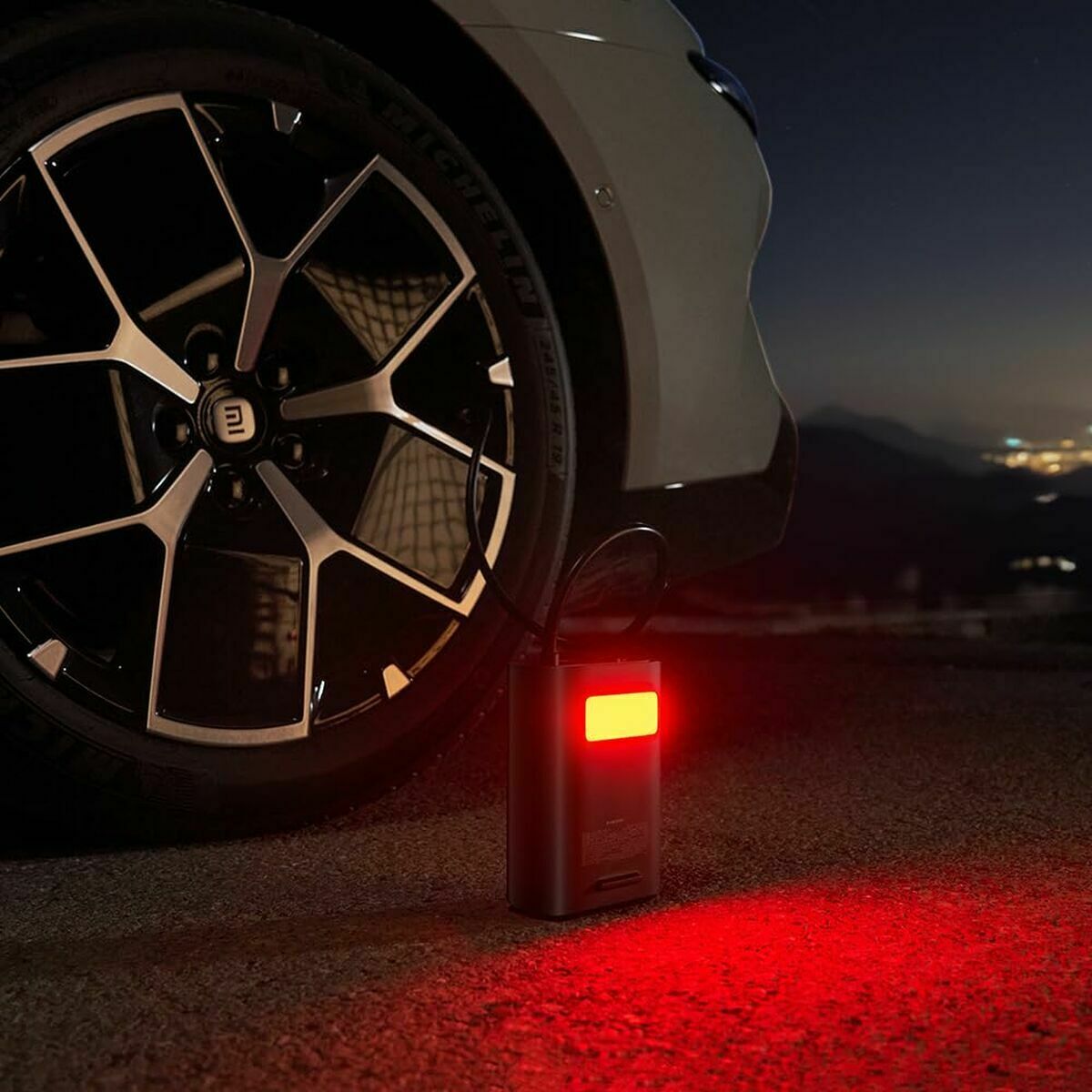 Tragbarer Luftkompressor mit LED Xiaomi BHR9099GL 30 L