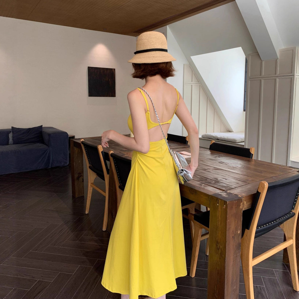 Sommerkleid mit Rückenschnürung – Bild 4 | LuxeStyle