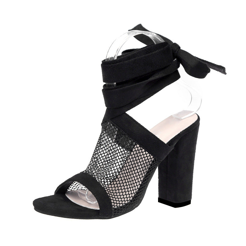 Hohe Keil-Sandalen