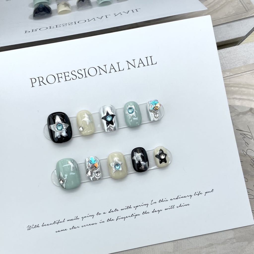 Fingernagel-Patch «Blauer Kontrast» – Bild 3 | LuxeStyle