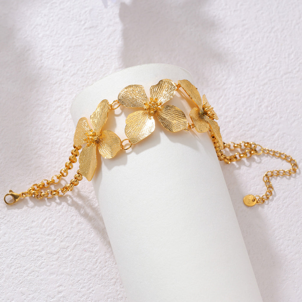 Blumen-Halskette und Armband-Set – Bild 2 | LuxeStyle