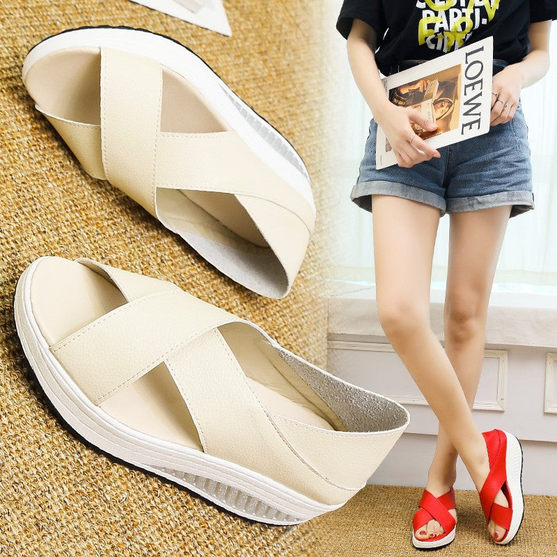 Atmungsaktive Casual Sandalen mit Fischmund‑Design – Bild 4 | LuxeStyle