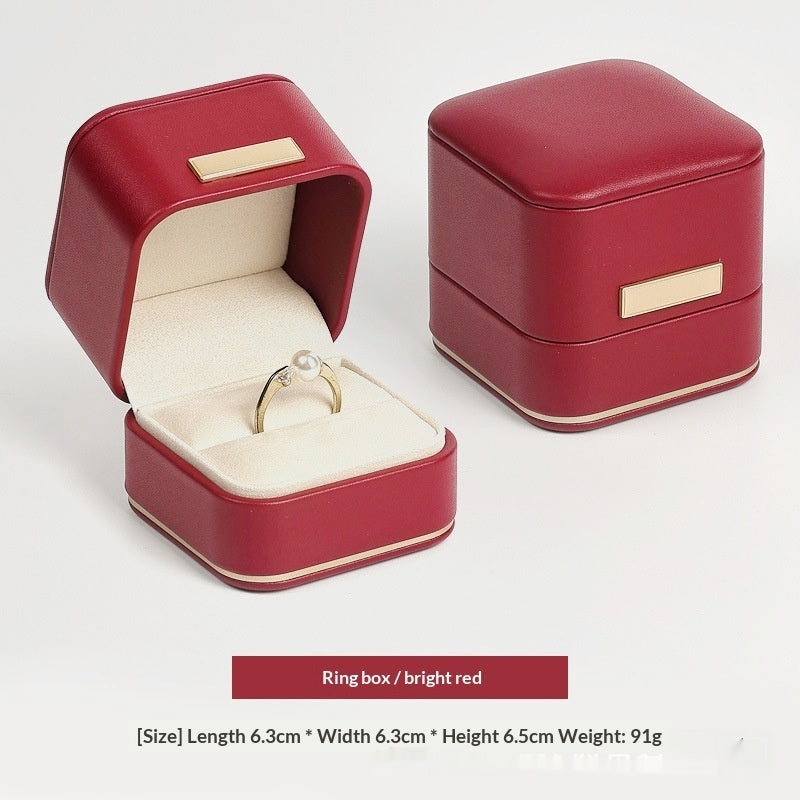 Schmuckbox aus PU-Leder mit abgerundeten Ecken – Bild 5 | LuxeStyle