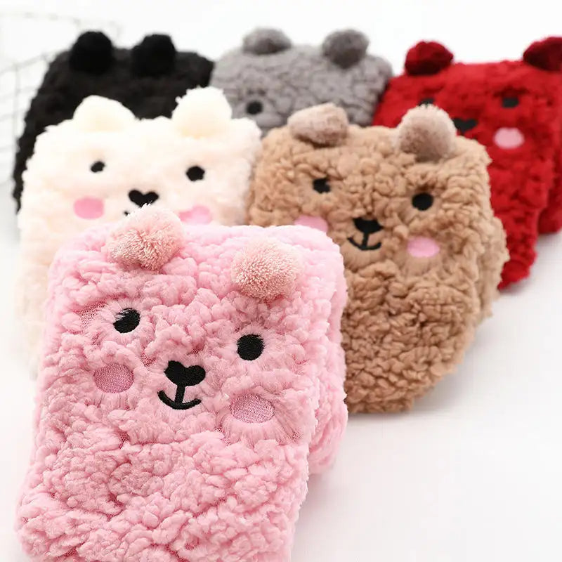 Kuschelige Bären-Socken für Damen