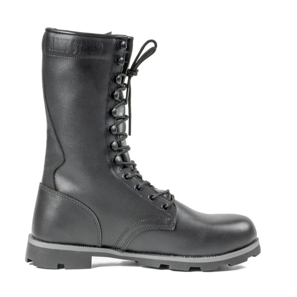 Schwarze Kampfstiefel