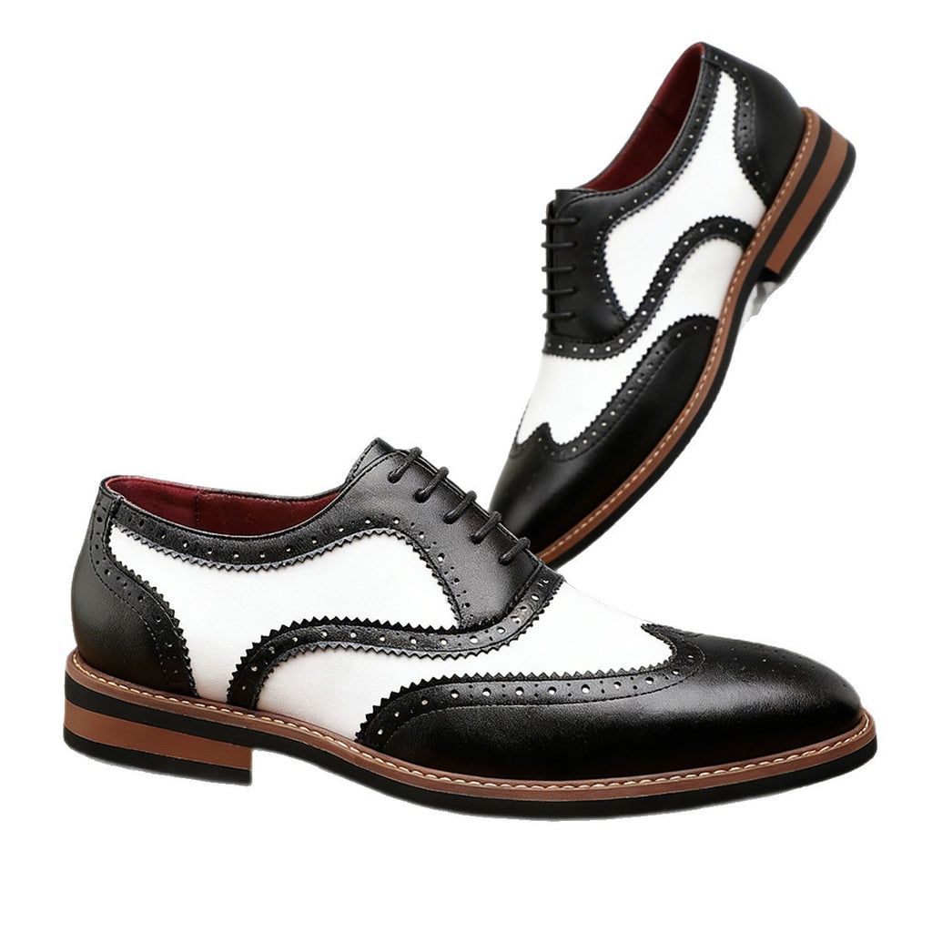 Freizeitschuhe mit Schnürung und spitzer Zehenpartie