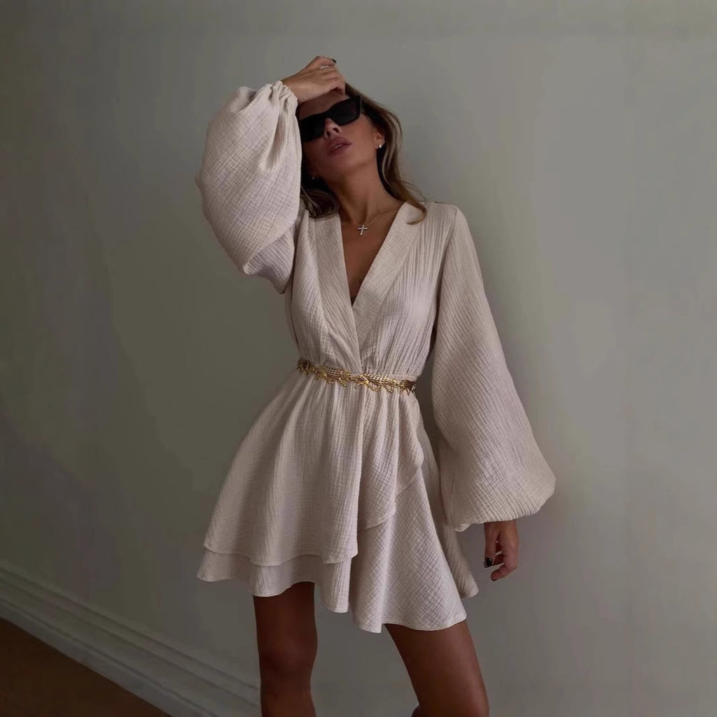 Minikleid mit Taillenbetonung