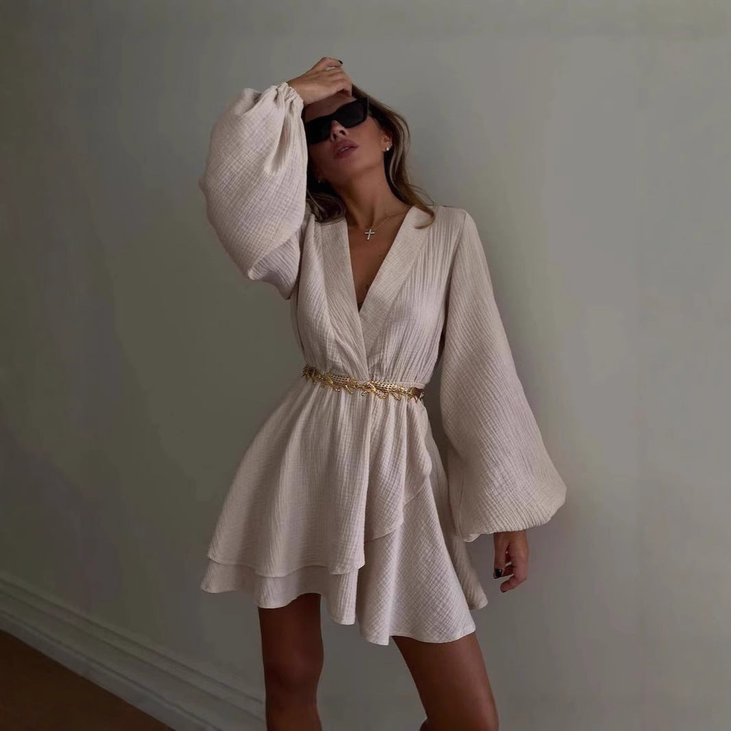 Minikleid mit Taillenbetonung