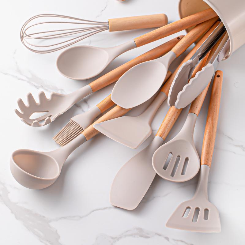 Silikon-Küchenhelfer-Set mit Holzgriff (12-teilig) – Bild 6 | LuxeStyle