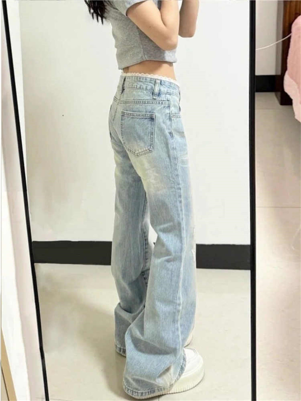 Damen Washed Slim Flared Jeans – Bild 4 | LuxeStyle