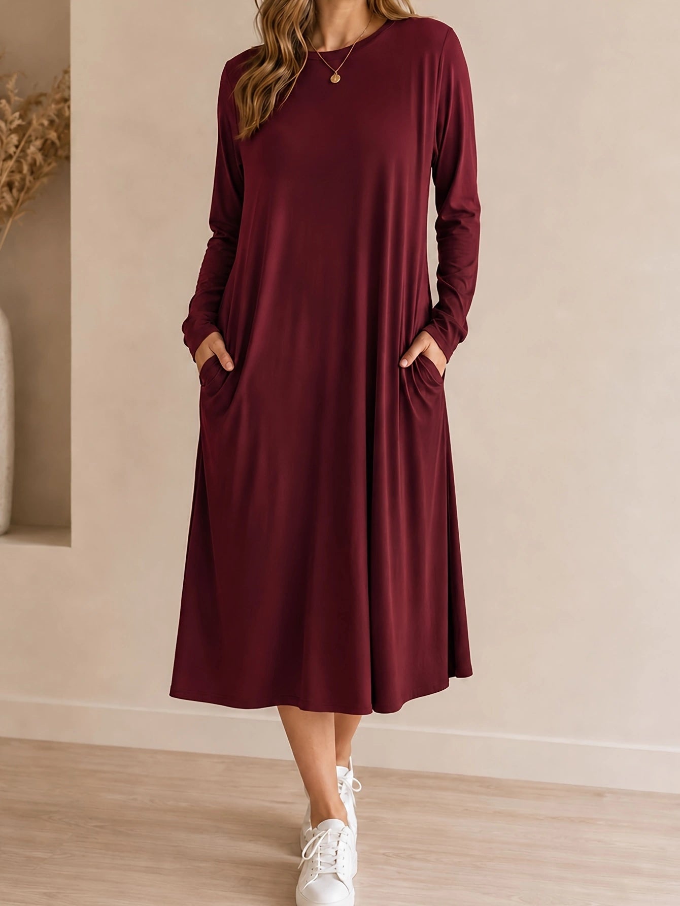 Einfarbiges Langarm-Kleid