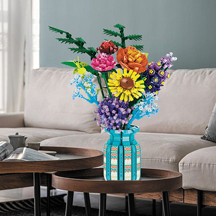 Rosenstrauss-Modell mit Vase – Bild 2 | LuxeStyle