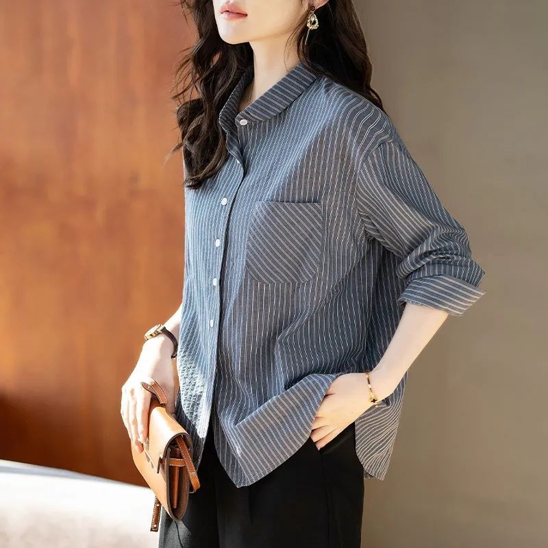 Schlankes Damen-Hemd mit Revers und Streifen – Bild 6 | LuxeStyle