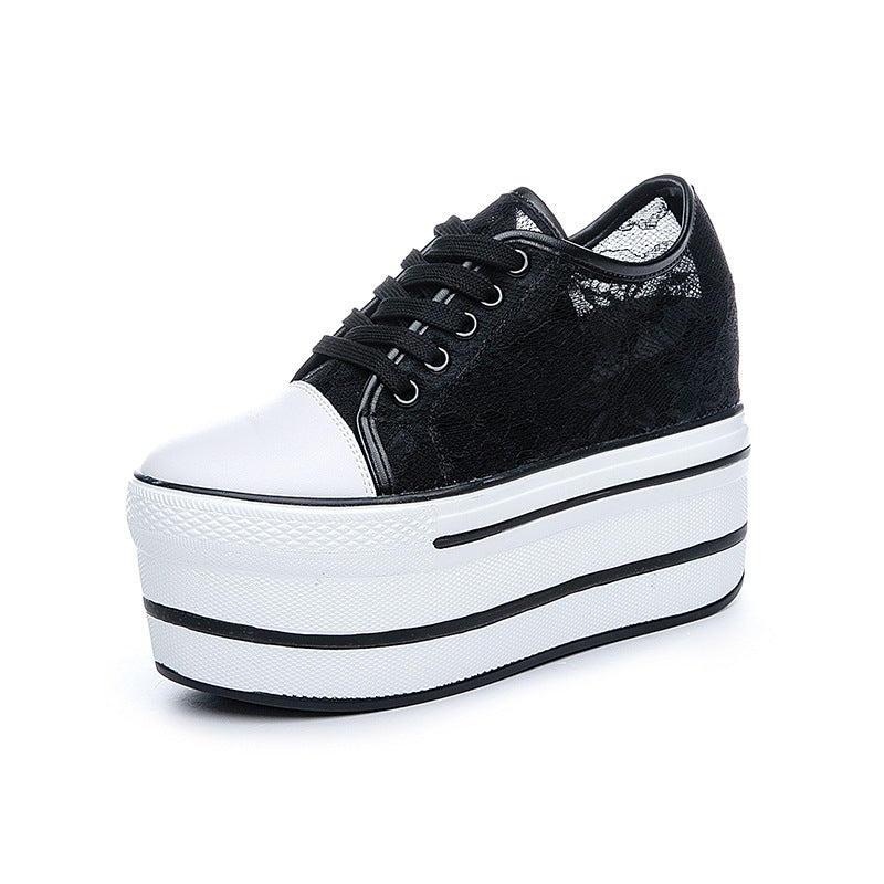 Atmungsaktive Schnürschuhe mit Innenabsatz