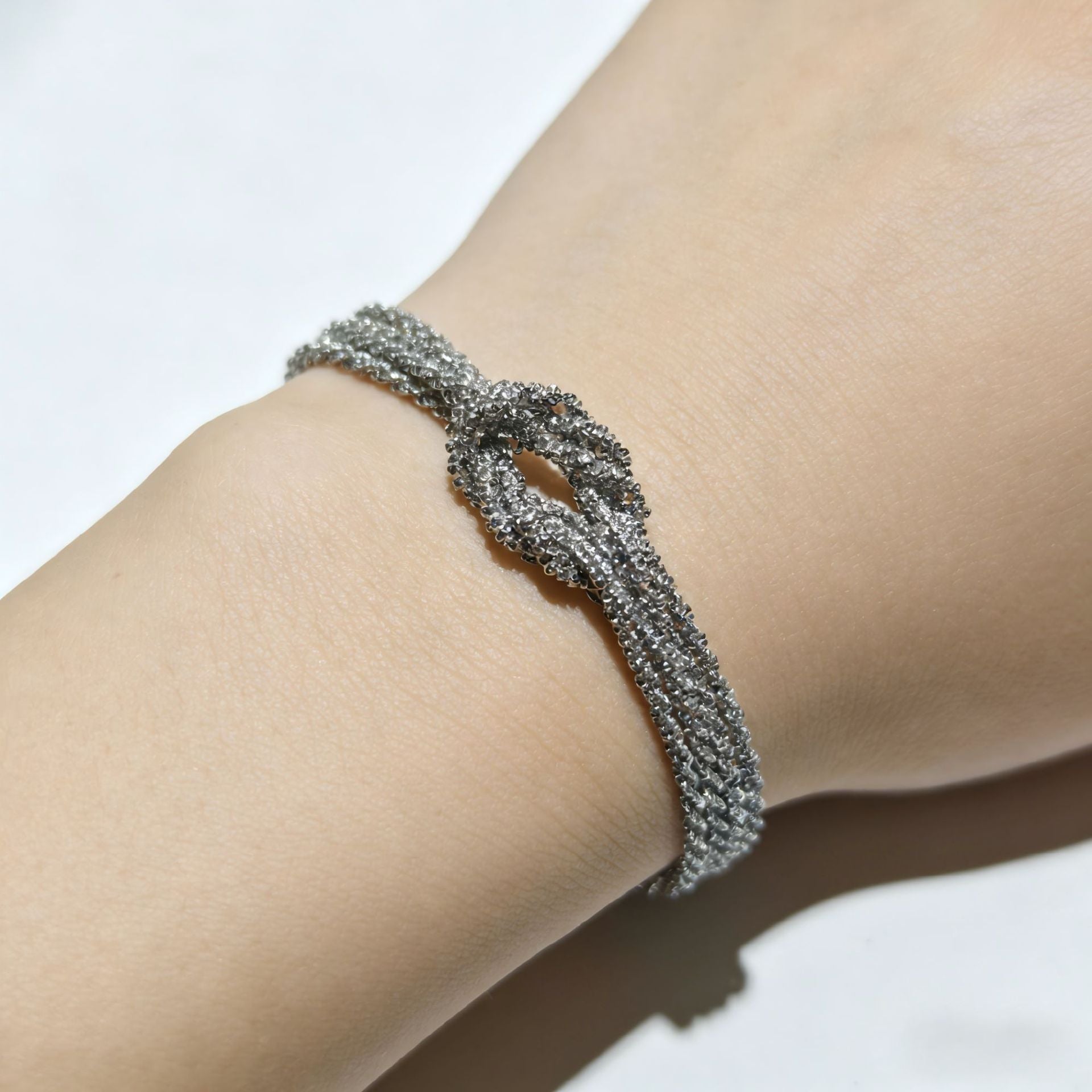 Kupferarmband, mehrlagig, handgeknüpft