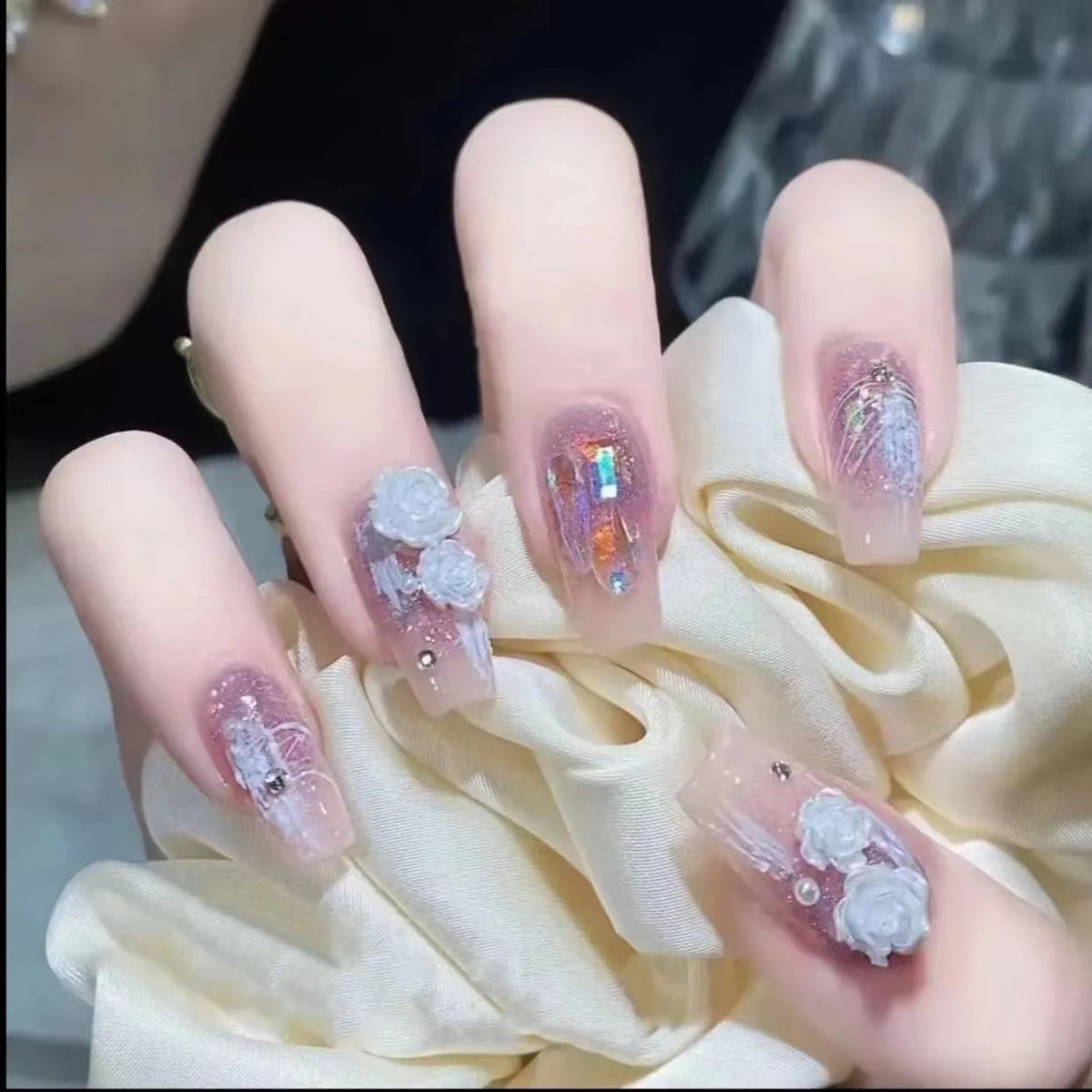 Warmes Elfen-Diamant-Nagellack – Bild 4 | LuxeStyle