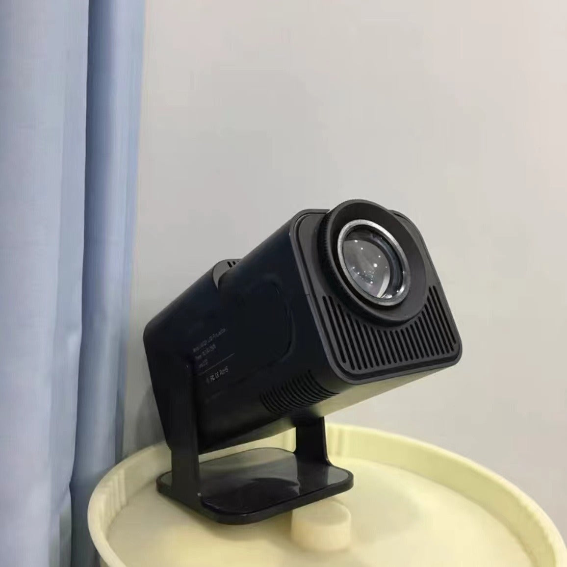 Mini-Beamer «Beamly» · WLAN HD-Projektor