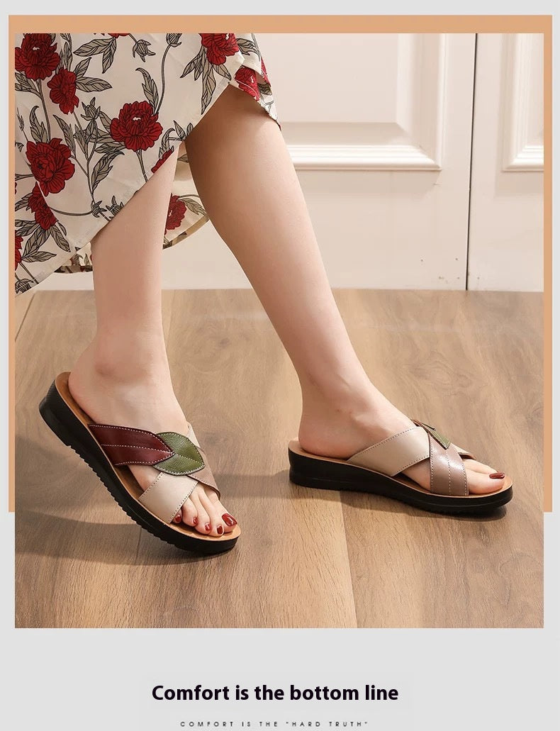 Bequeme Leder-Sandalen mit flacher Sohle | LuxeStyle