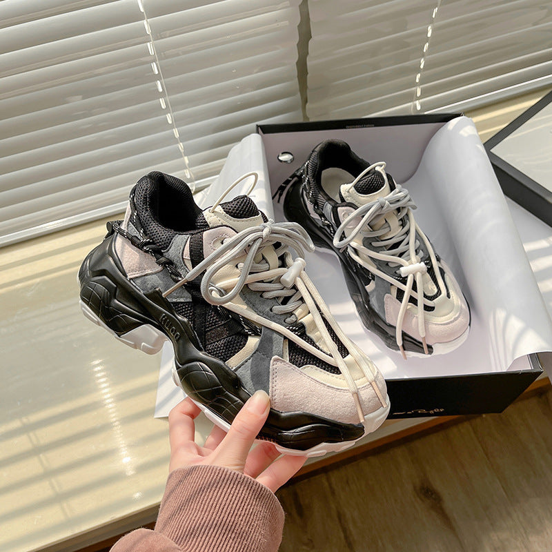 Damen Sneaker mit dicker Sohle und Farbakzenten – Bild 1 | LuxeStyle