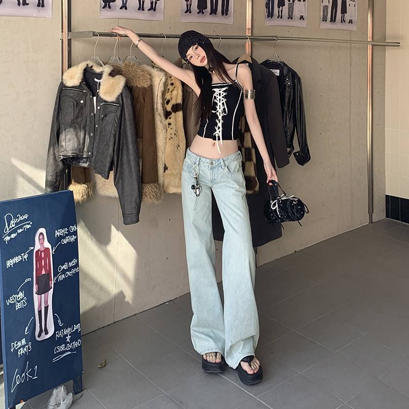 Weite Jeans in Hellblau